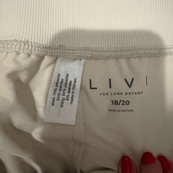 LIVI by Lane Bryant Knit Trouser Skort with 5” Inseam Shorts NWT in Birch Cream - Picture 3 of 13